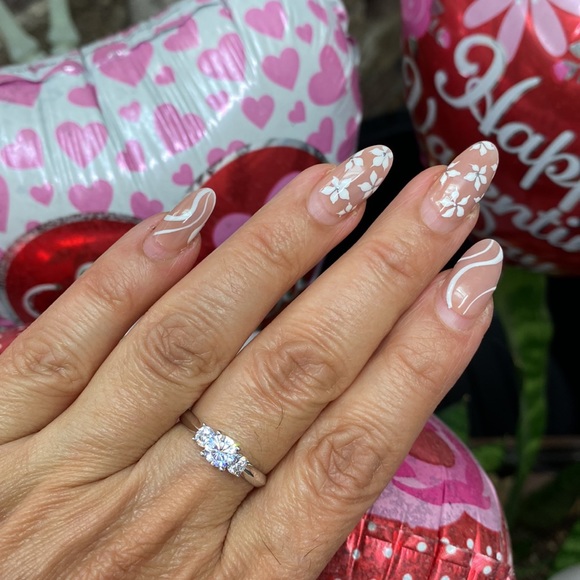 14k Solid White Gold 3 stone Engagement Ring - Picture 4 of 13